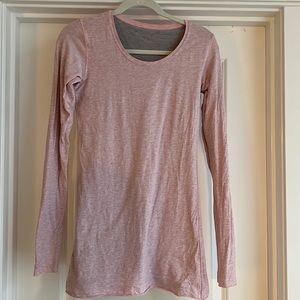 Lululemon reversible long sleeve shirt with thumb holes